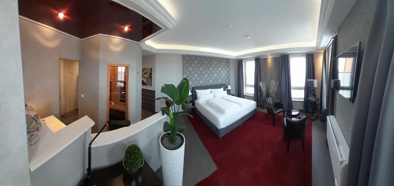 Hotel Garni Am Schloss Kottenheim Экстерьер фото