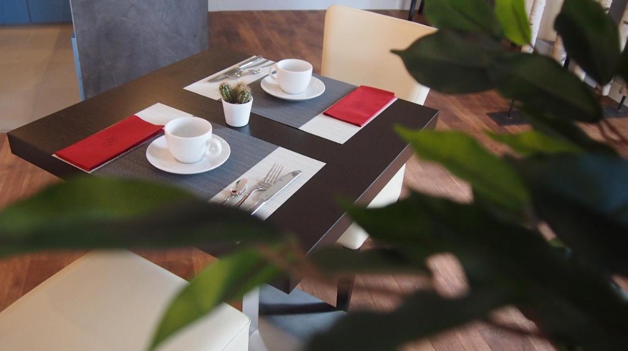 Hotel Garni Am Schloss Kottenheim Экстерьер фото